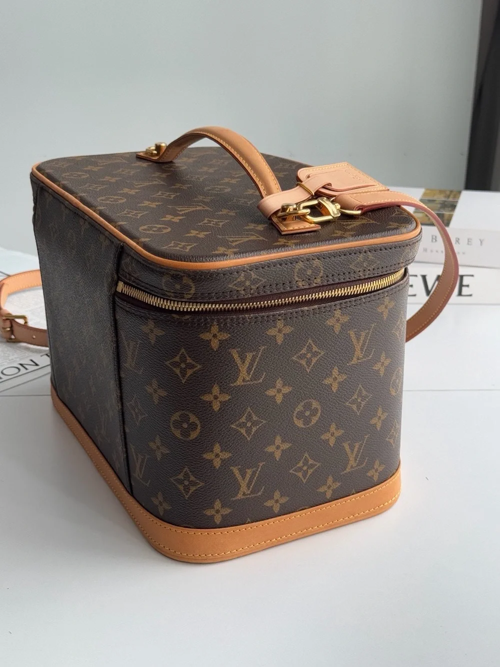 Louis Vuitton Monogram Canvas Nice Vanity